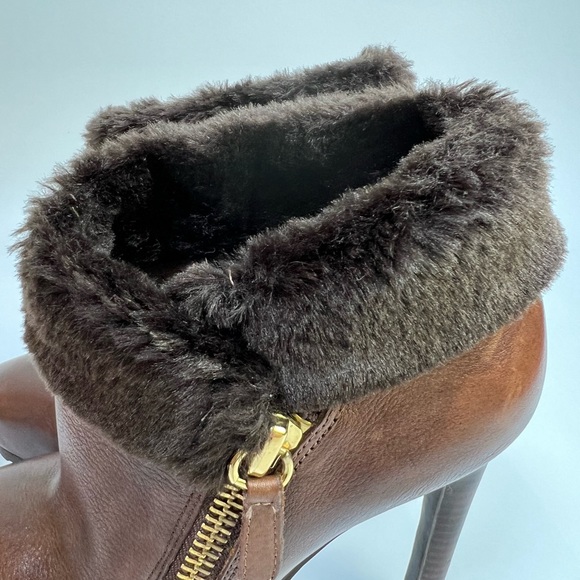 Guess Ivorie Brown Booties Size 6 - Picture 16 of 16